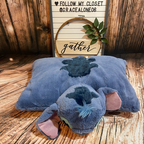 Disney’s LILO pillow - Picture 2 of 6